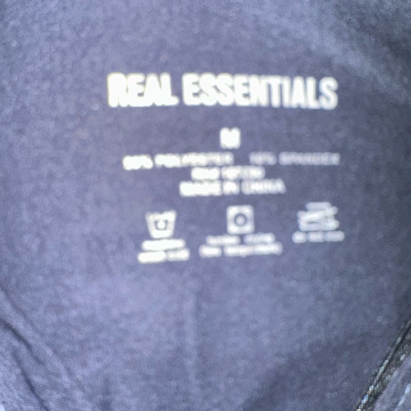 Real Essentials - Picture 2 of 3